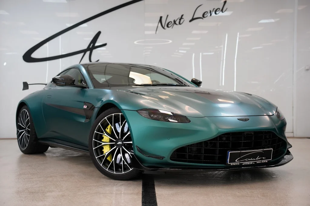Aston martin V8 Vantage F1 Edition