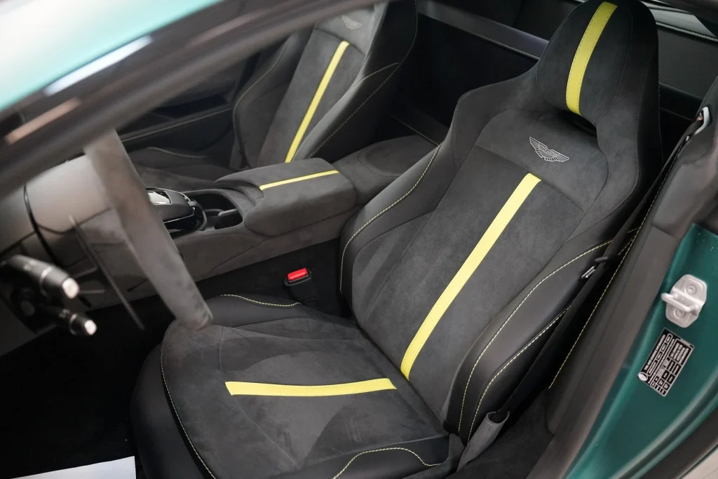 Aston martin V8 Vantage F1 Edition