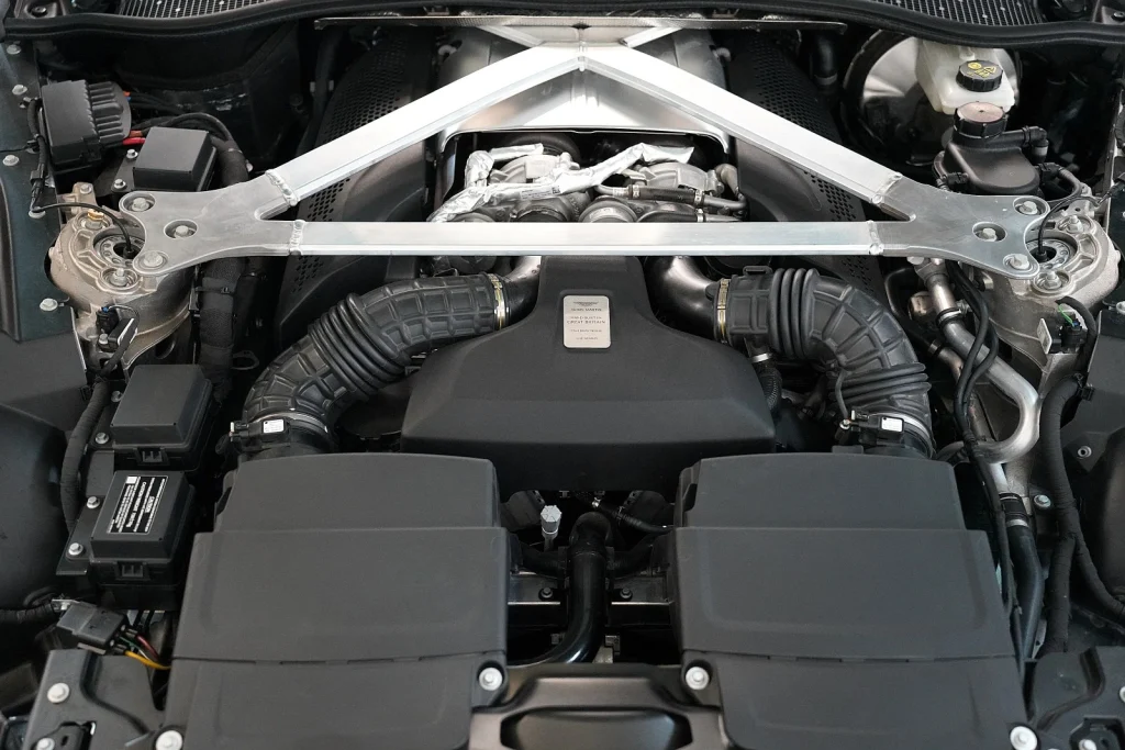 Aston martin V8 Vantage F1 Edition