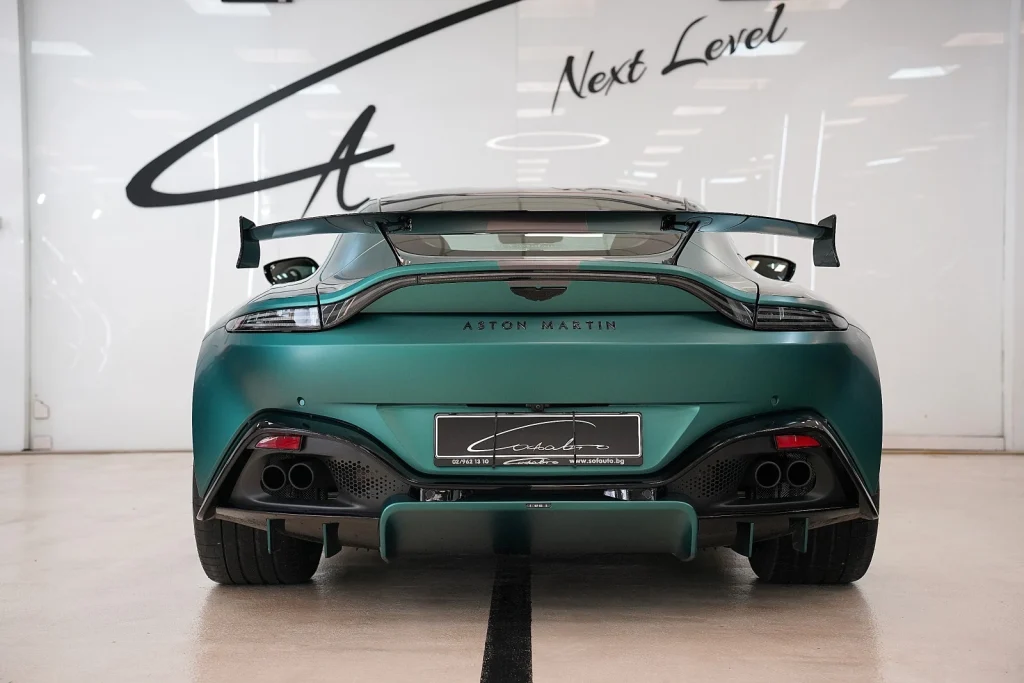 Aston martin V8 Vantage F1 Edition